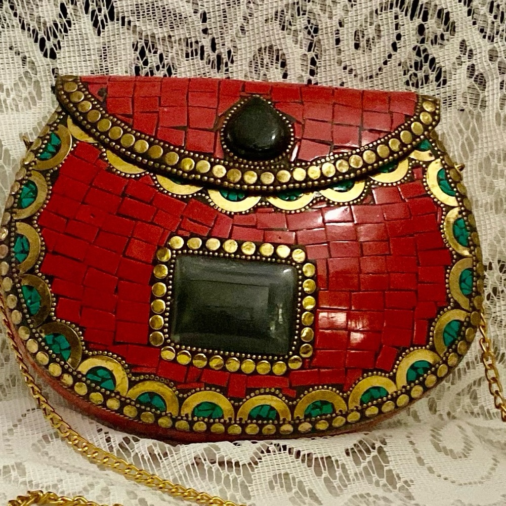 Red Faux Coral Tiles Metal Metal Crossbody